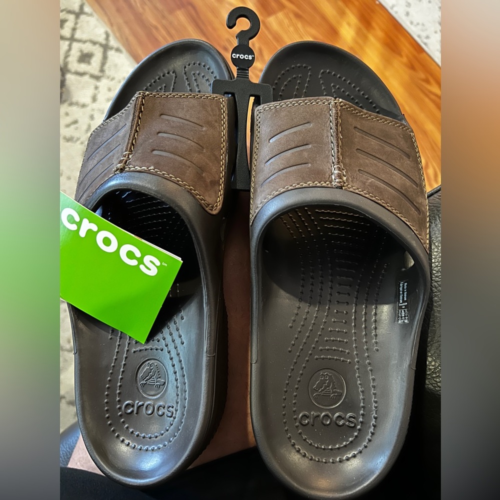 NWT! Crocs Yukon Mesa sandal slides, Men’s US Size 8